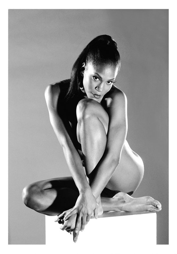 30 x 40 cm Sitting Nude 2 - a10189