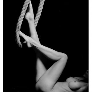 30 x 40 cm Legs in a Rope - a11289
