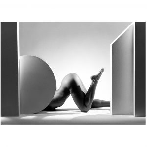 50 x 70 cm Integration of the Form in the Structure - c13683